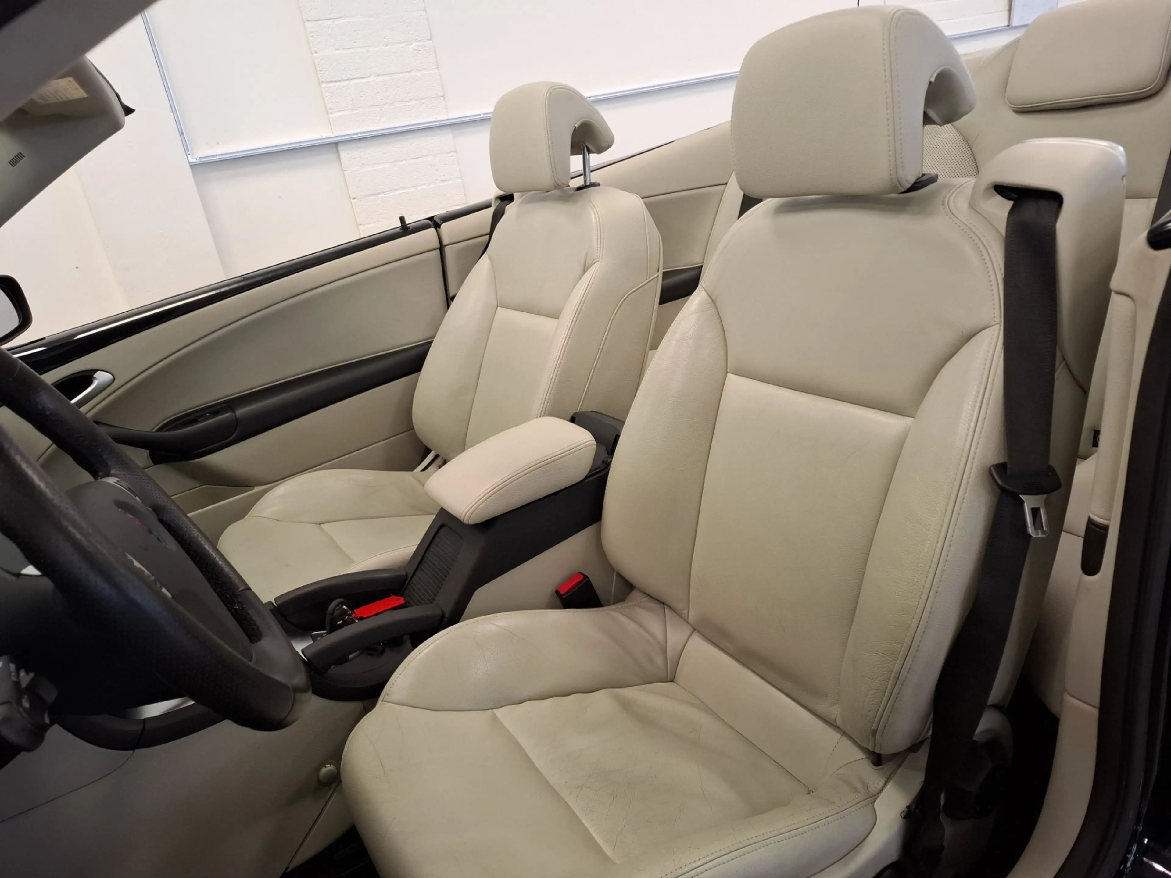 Saab 9-3 Cabrio 1.8t Vector A/T Leder Navi PDC 100% Onderho — photo 9
