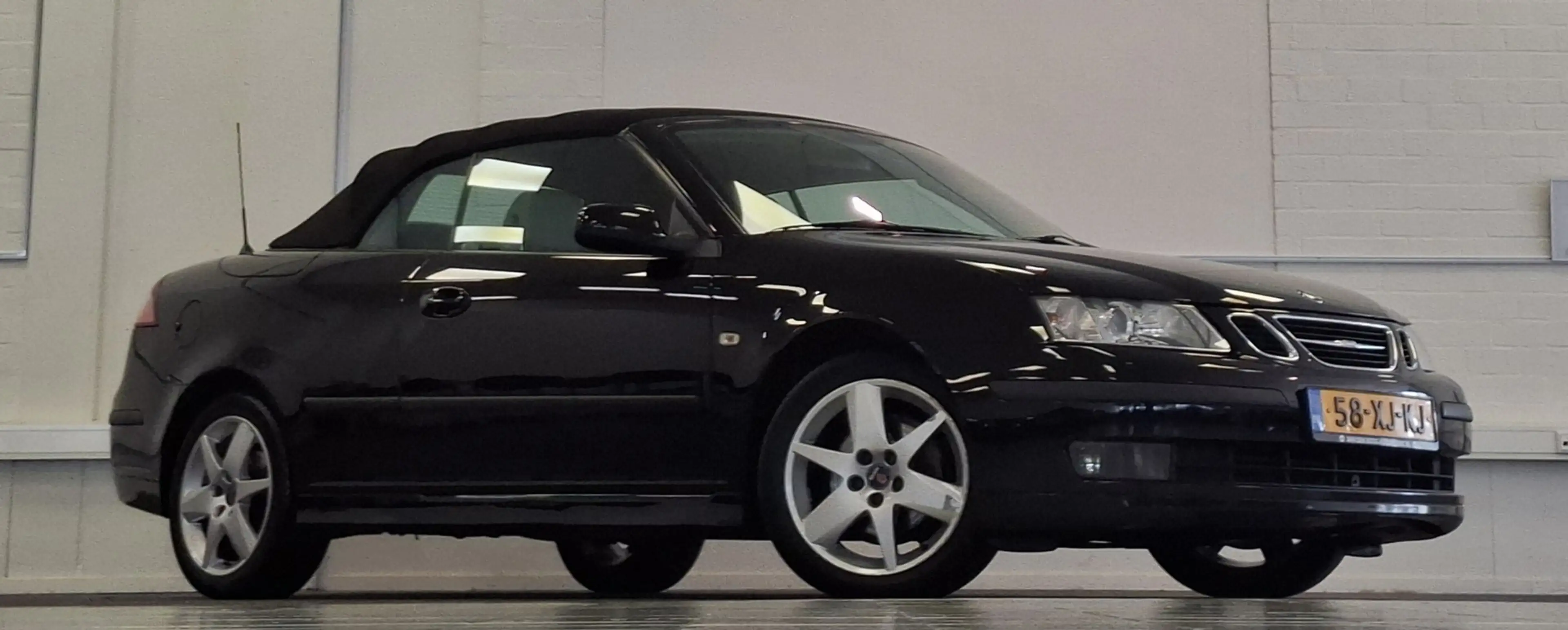 Saab 9-3 Cabrio 1.8t Vector A/T Leder Navi PDC 100% Onderho — photo 2