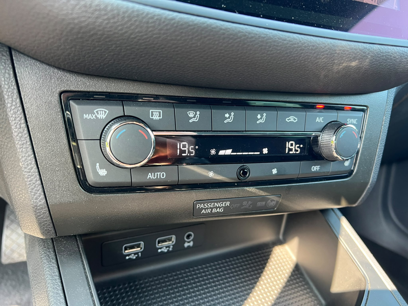 SEAT Ibiza 1.0 TSI FR Navu, cruise, camera, LED — photo 18