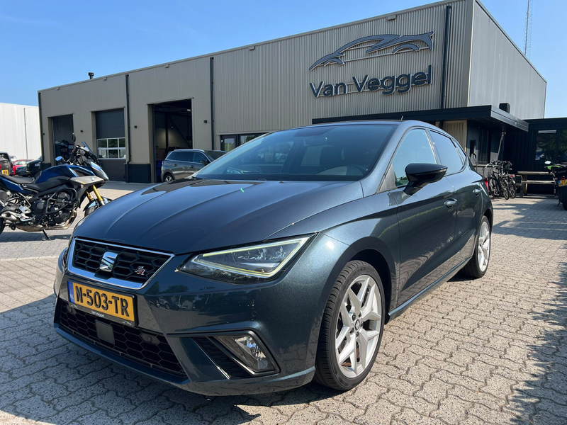 SEAT Ibiza 1.0 TSI FR Navu, cruise, camera, LED — photo 24