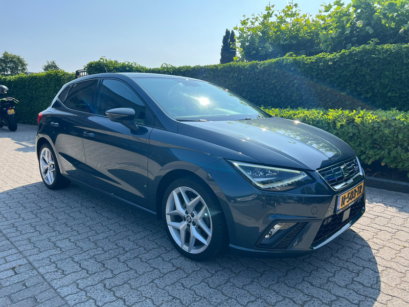 SEAT Ibiza 1.0 TSI FR Navu, cruise, camera, LED — photo 23