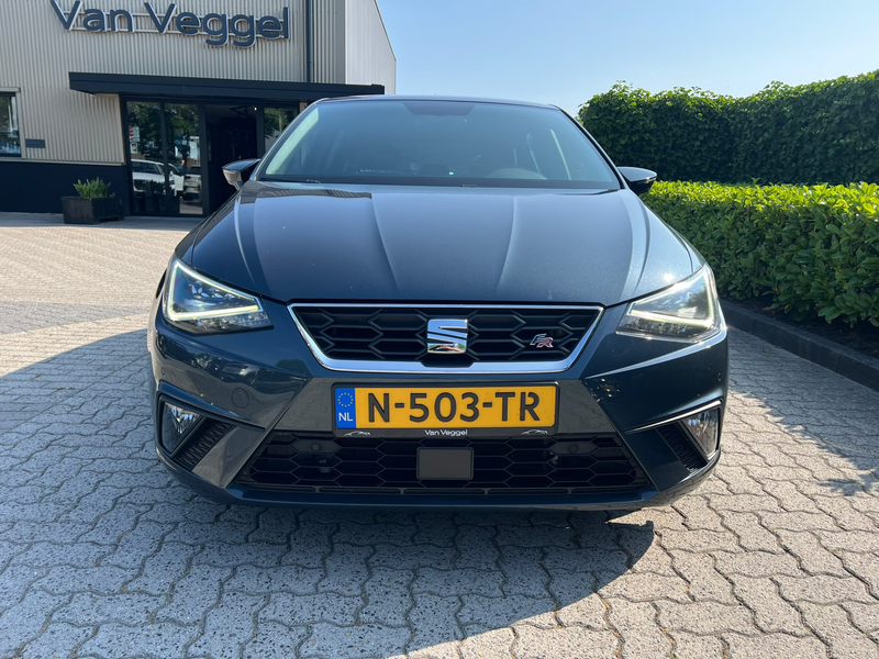 SEAT Ibiza 1.0 TSI FR Navu, cruise, camera, LED — photo 13