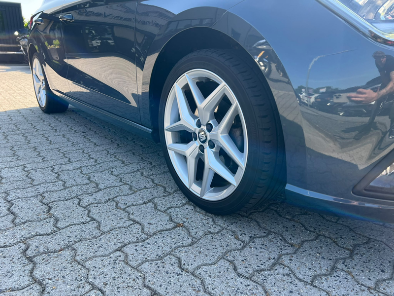 SEAT Ibiza 1.0 TSI FR Navu, cruise, camera, LED — photo 10