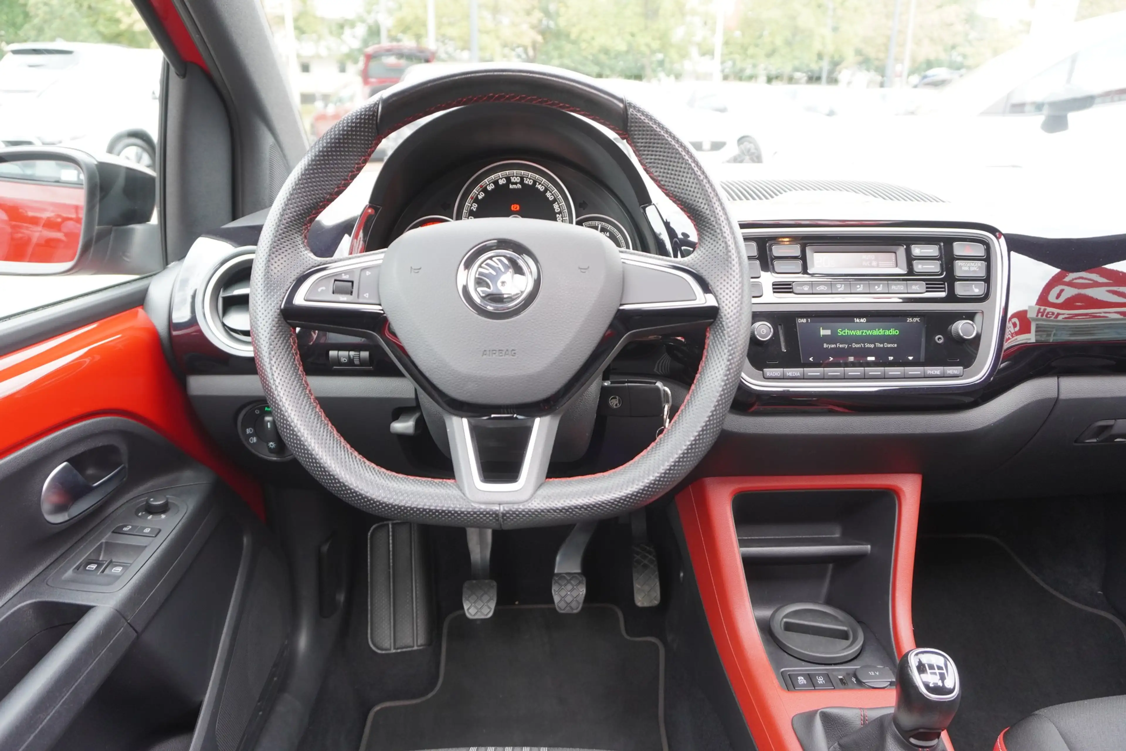 Skoda Citigo 1.0 MPI Monte Carlo DAB PDC Panorama — photo 13