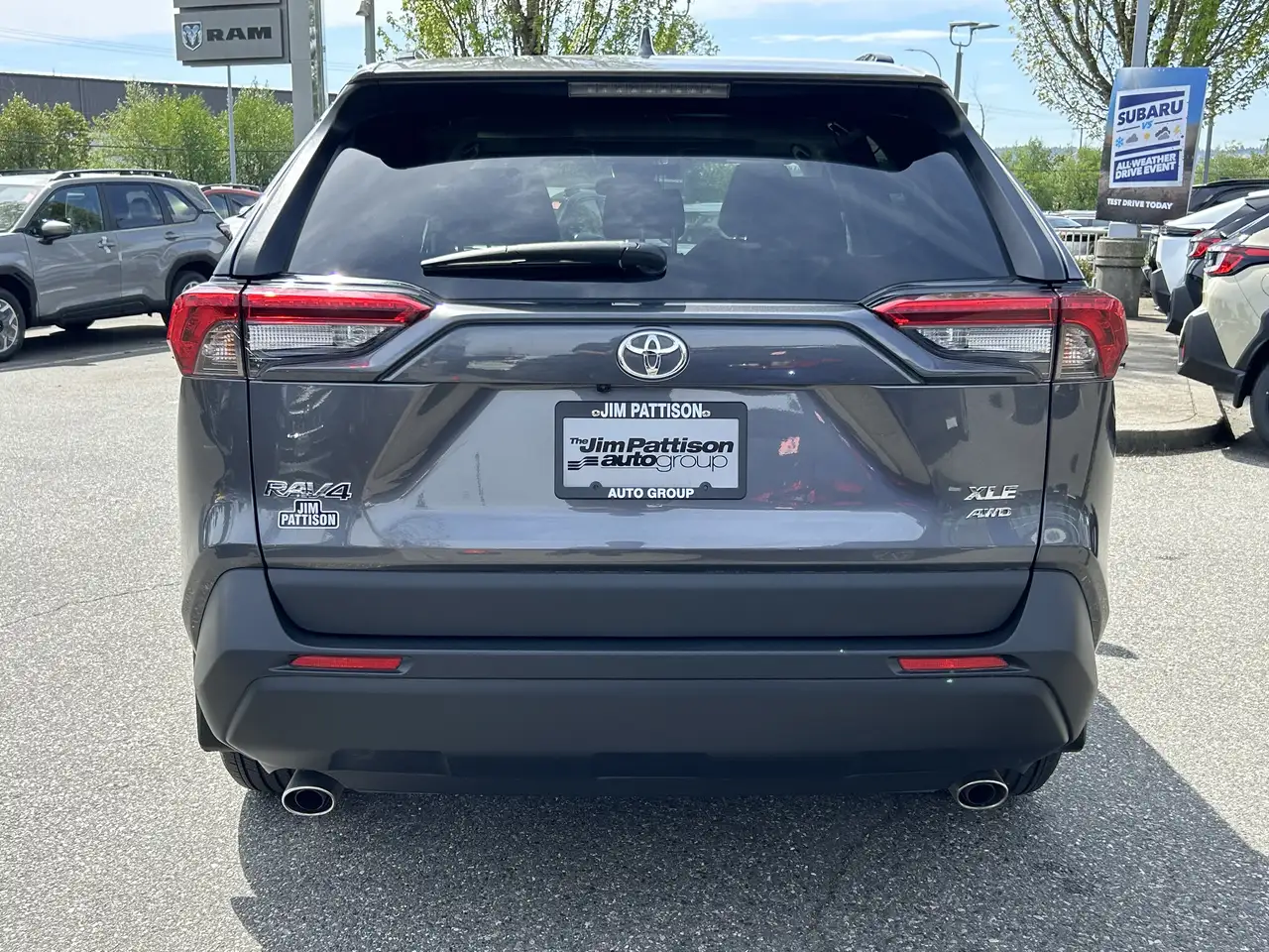 Toyota RAV 4 снимка Toyota RAV 4