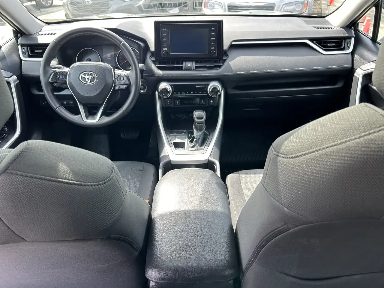 Toyota RAV 4 снимка Toyota RAV 4