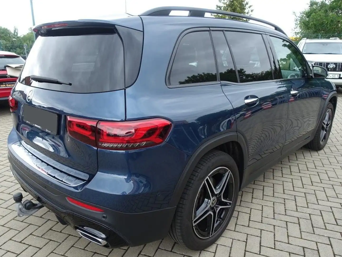 Mercedes-Benz GLB 250 GLB 250 Sport 4matic auto plava - 1