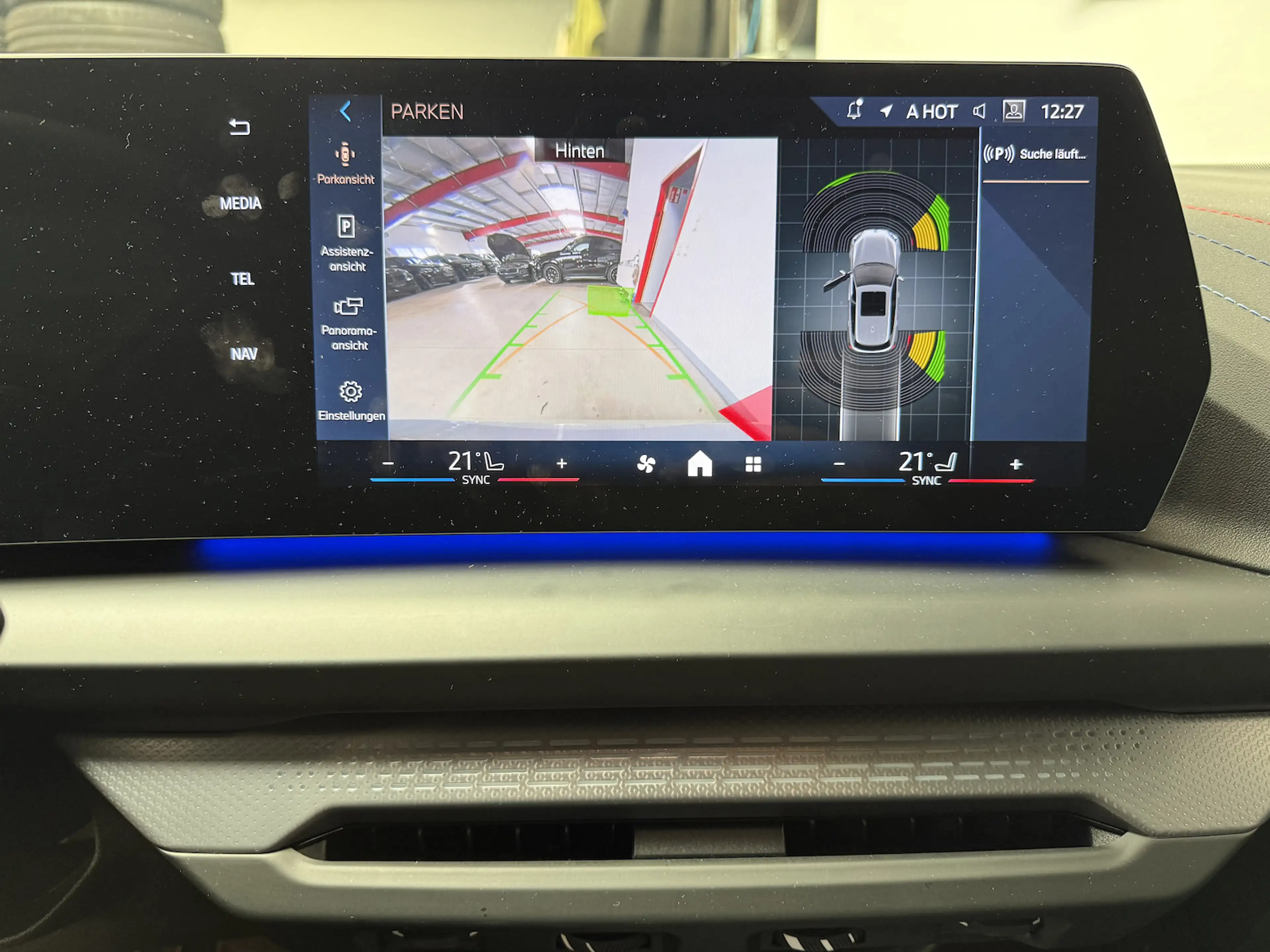 BMW 120 120d M Sport /PREMIUM/LED/PANO/NAVI — photo 9