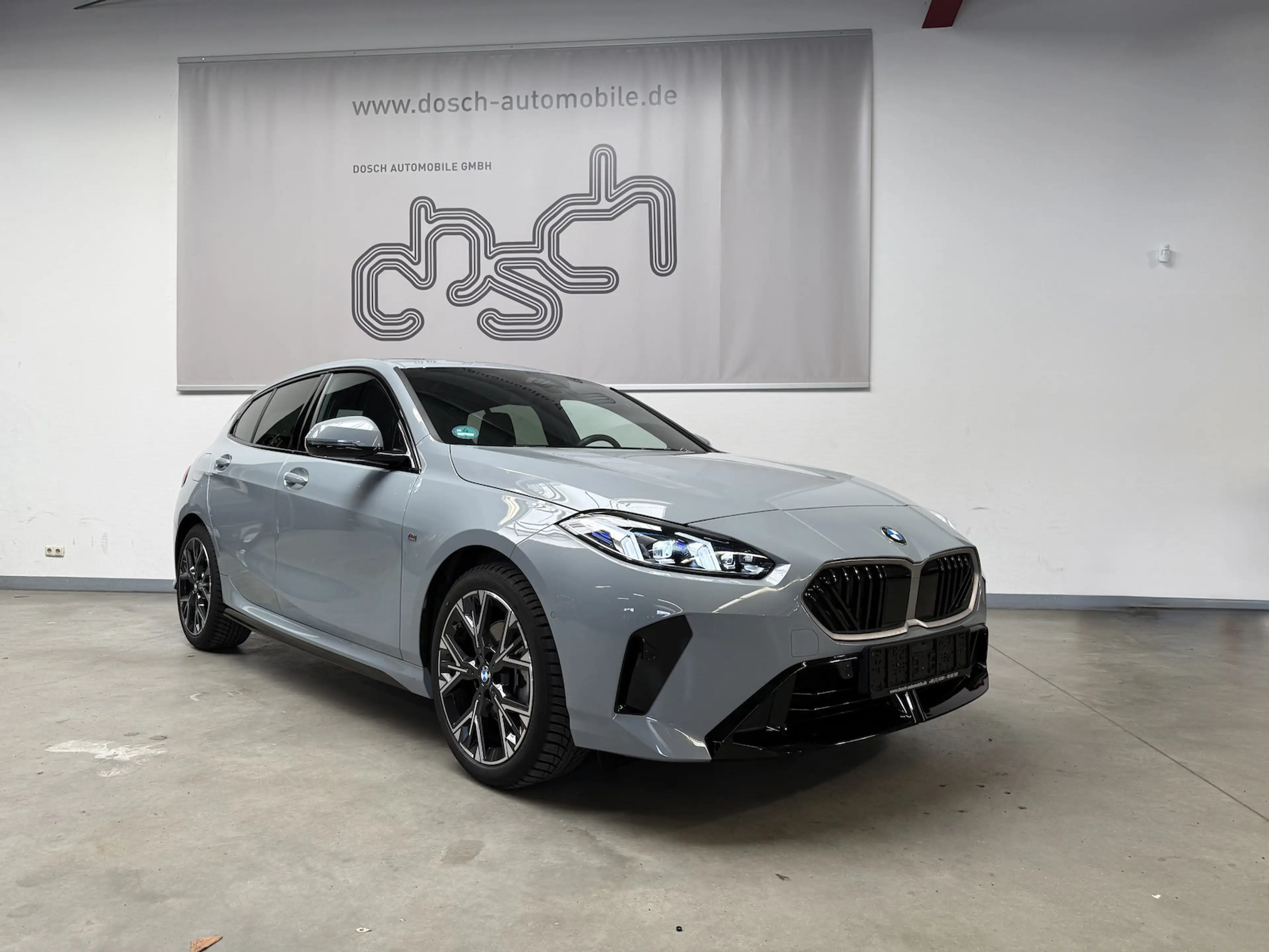 BMW 120 120d M Sport /PREMIUM/LED/PANO/NAVI