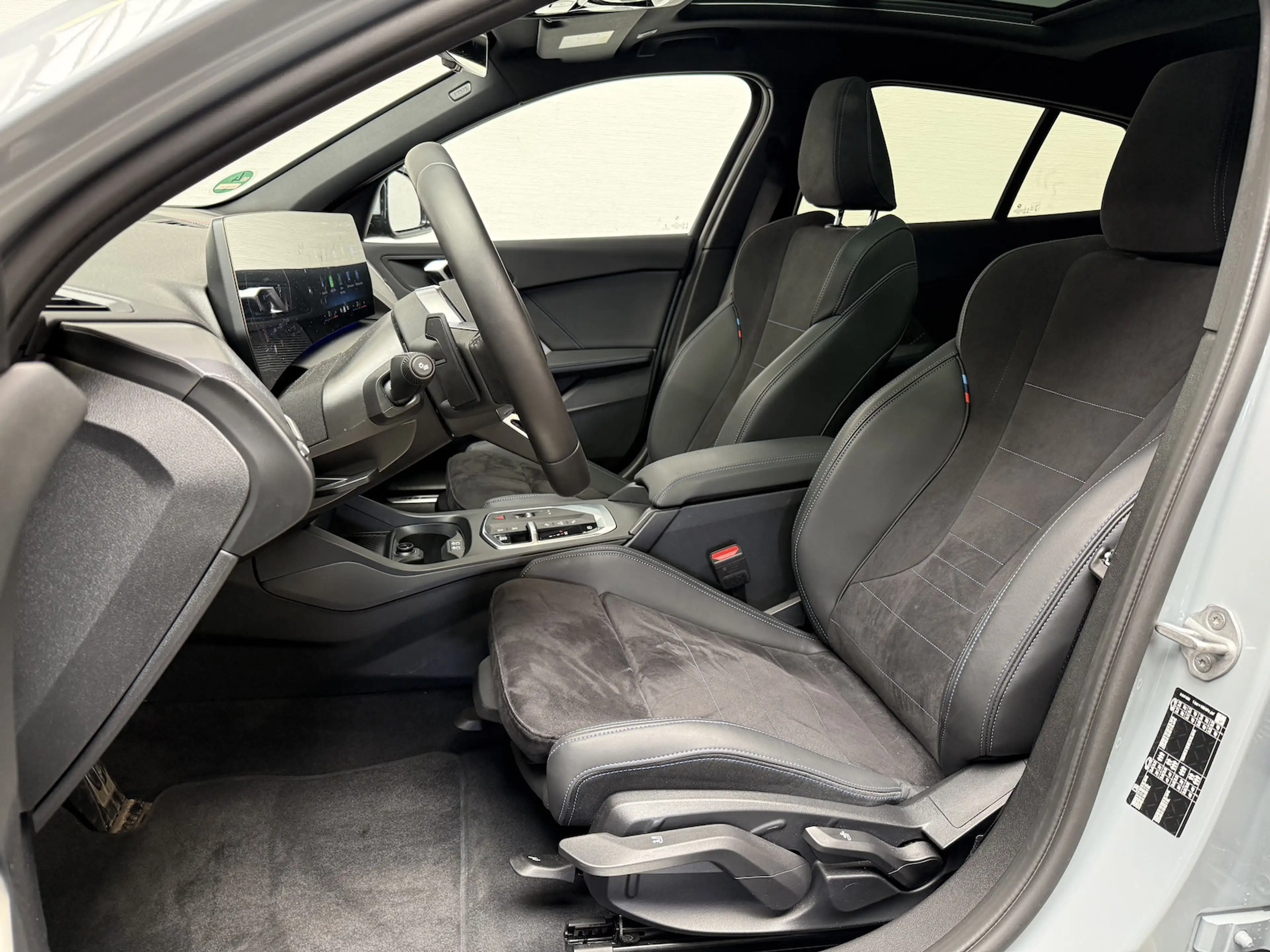 BMW 120 120d M Sport /PREMIUM/LED/PANO/NAVI — photo 4
