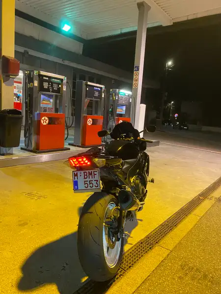 Suzuki GSX-R 600 - foto 2