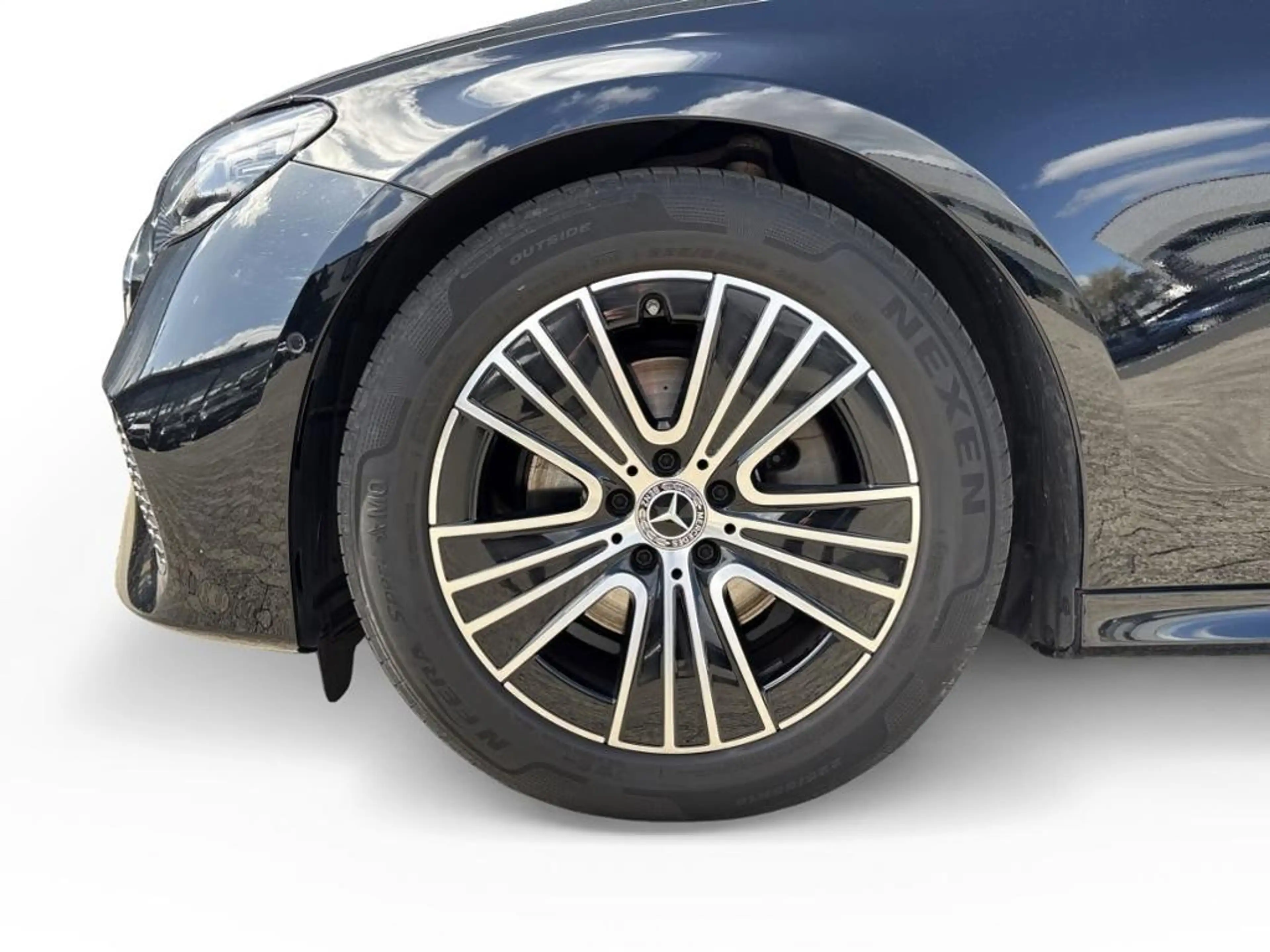 Mercedes-Benz E 200 d T-Modell Edition Avantgarde AHK Pano — photo 3
