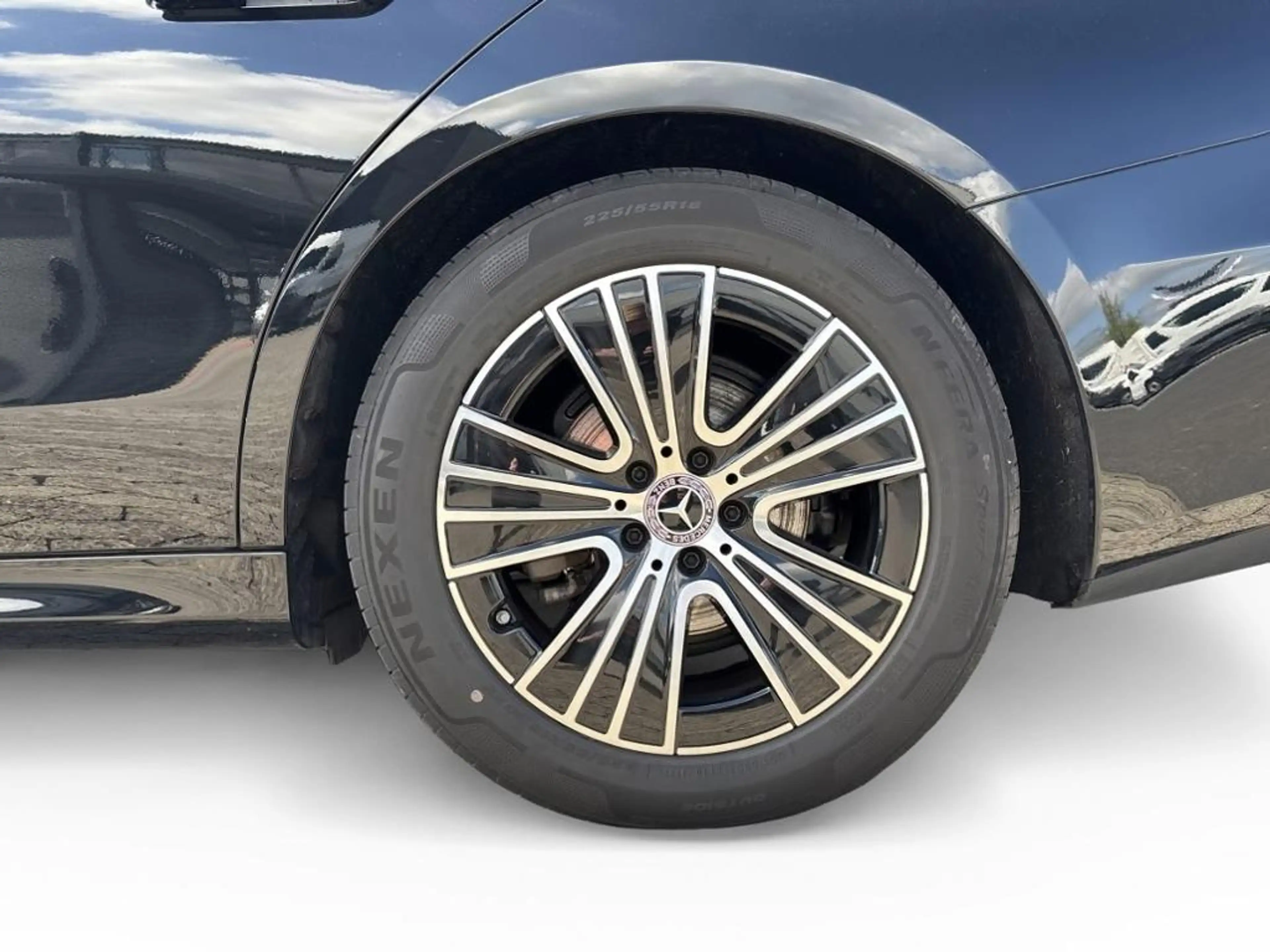 Mercedes-Benz E 200 d T-Modell Edition Avantgarde AHK Pano — photo 4