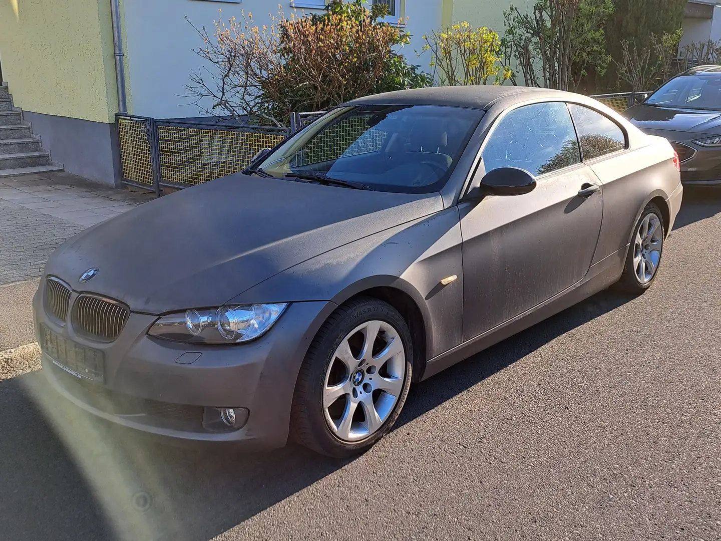 BMW 330 330d Coupe Blau - 1