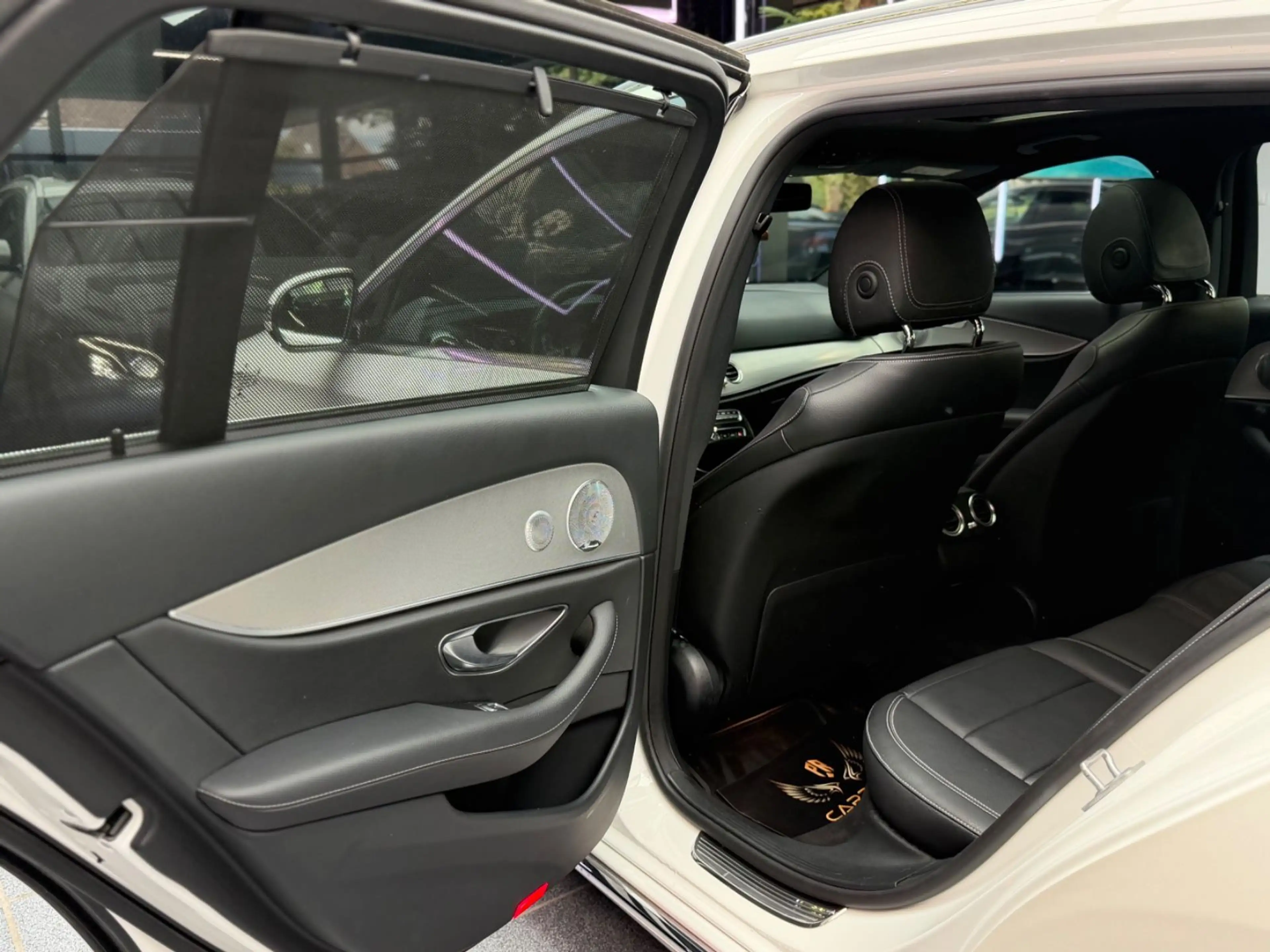 Mercedes-Benz E 400 E T-Modell 4Matic/LED/AHK/360°/Vollleder/ — photo 15