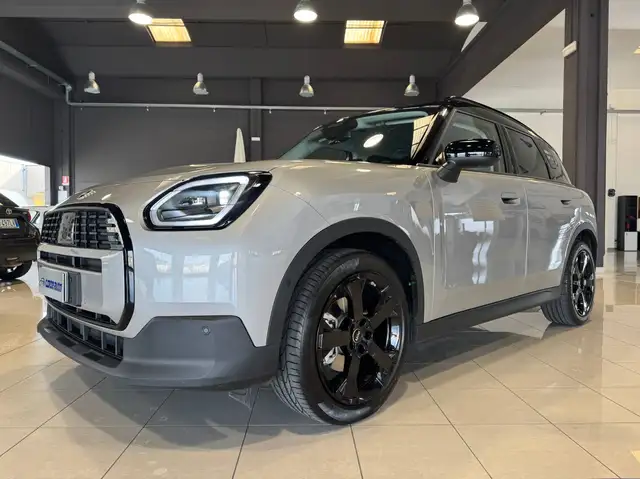 MINI Countryman D Cooper D 2.0 48V D Classic auto MINI BEST + SERVICE MINI INCLUSIVE