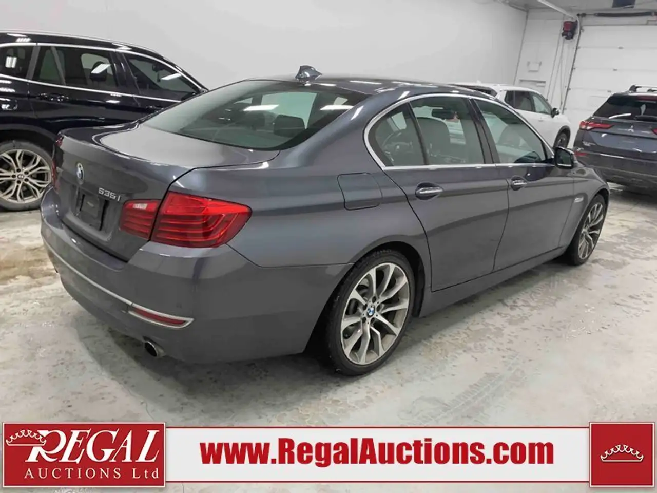 BMW 5 Series снимка BMW 5 Series