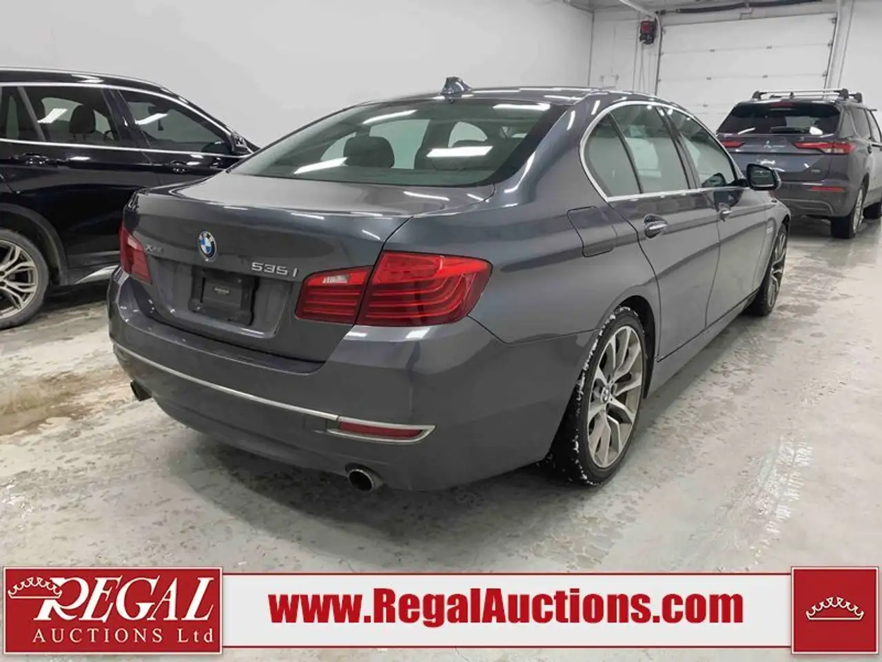 BMW 5 Series снимка BMW 5 Series