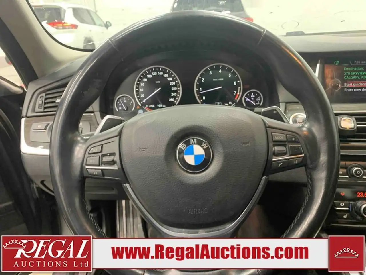BMW 5 Series снимка BMW 5 Series