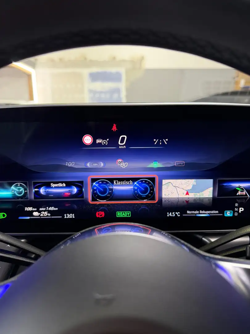 Mercedes-Benz EQE 300 EQE 300 AMG Line Noir - 2