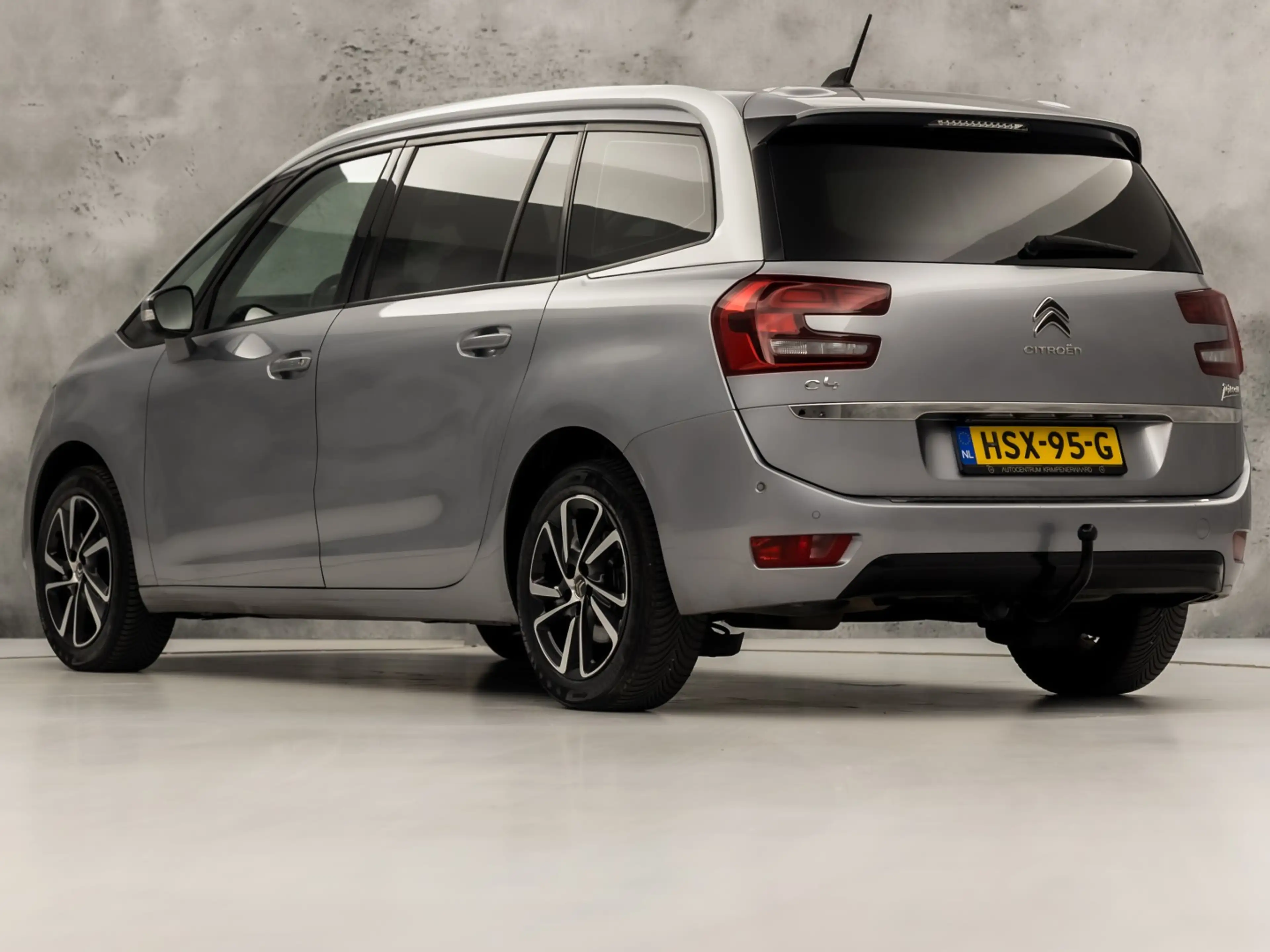 Citroen Grand C4 Picasso 1.2 PureTech Sport Automaat (APPLE CARPLAY, NAVIGA — photo 3