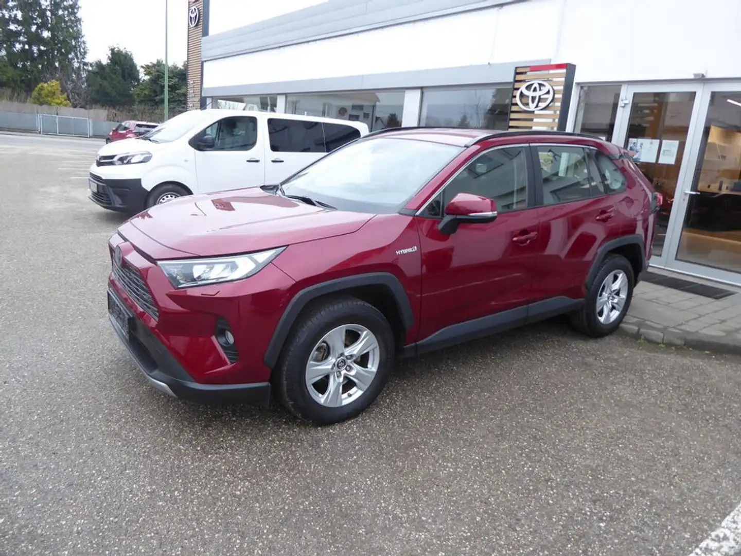 Toyota RAV 4 2,5 Hybrid Active 2WD Aut. Rot - 2
