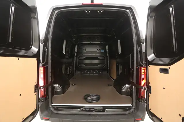 Renault Master view 3