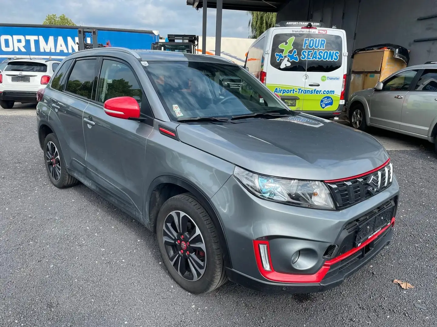 Suzuki Vitara 1.0 4x4 Grijs - 2