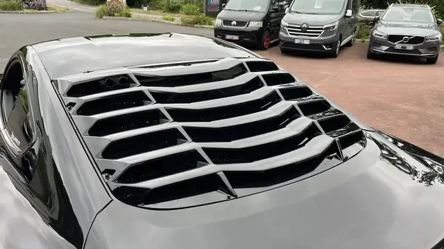 Ford Mustang view 24