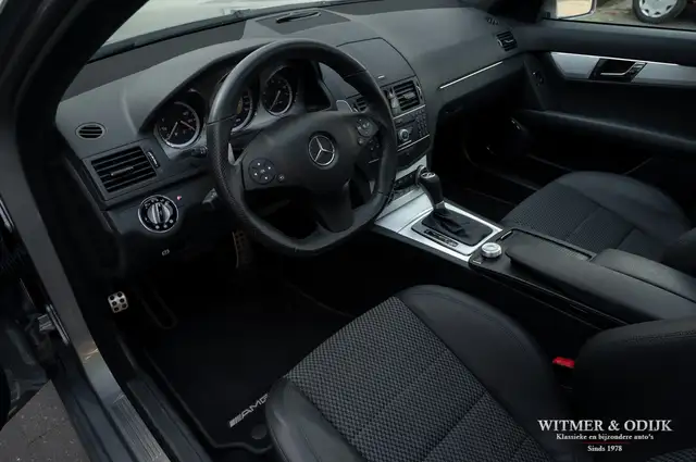 Mercedes-Benz C-Class view 2