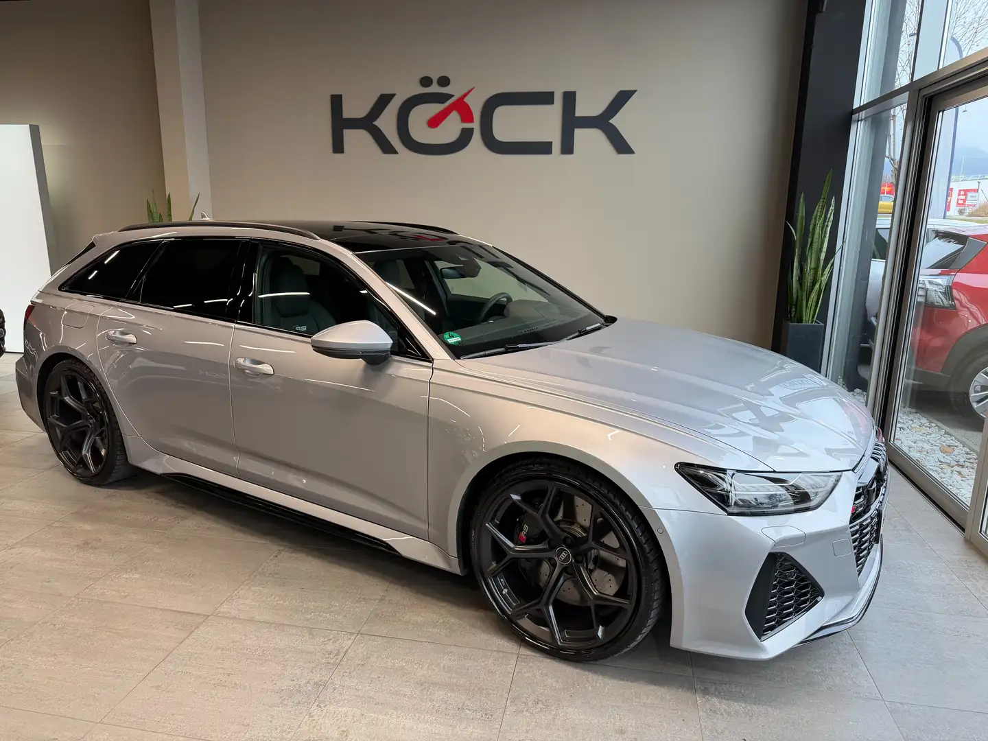Audi RS6 RS6 Avant 4,0 TFSI quattro Performance Silber - 1