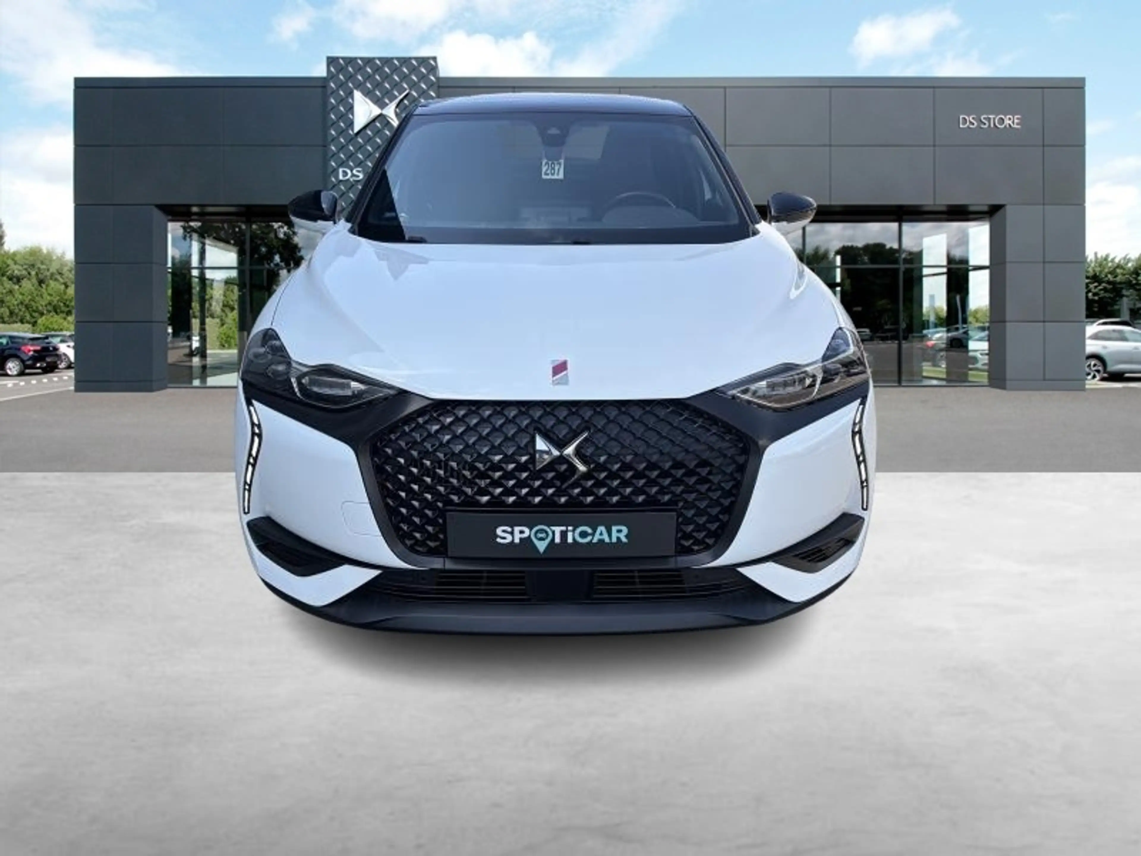 DS Automobiles DS 3 Crossback Bastille — photo 2