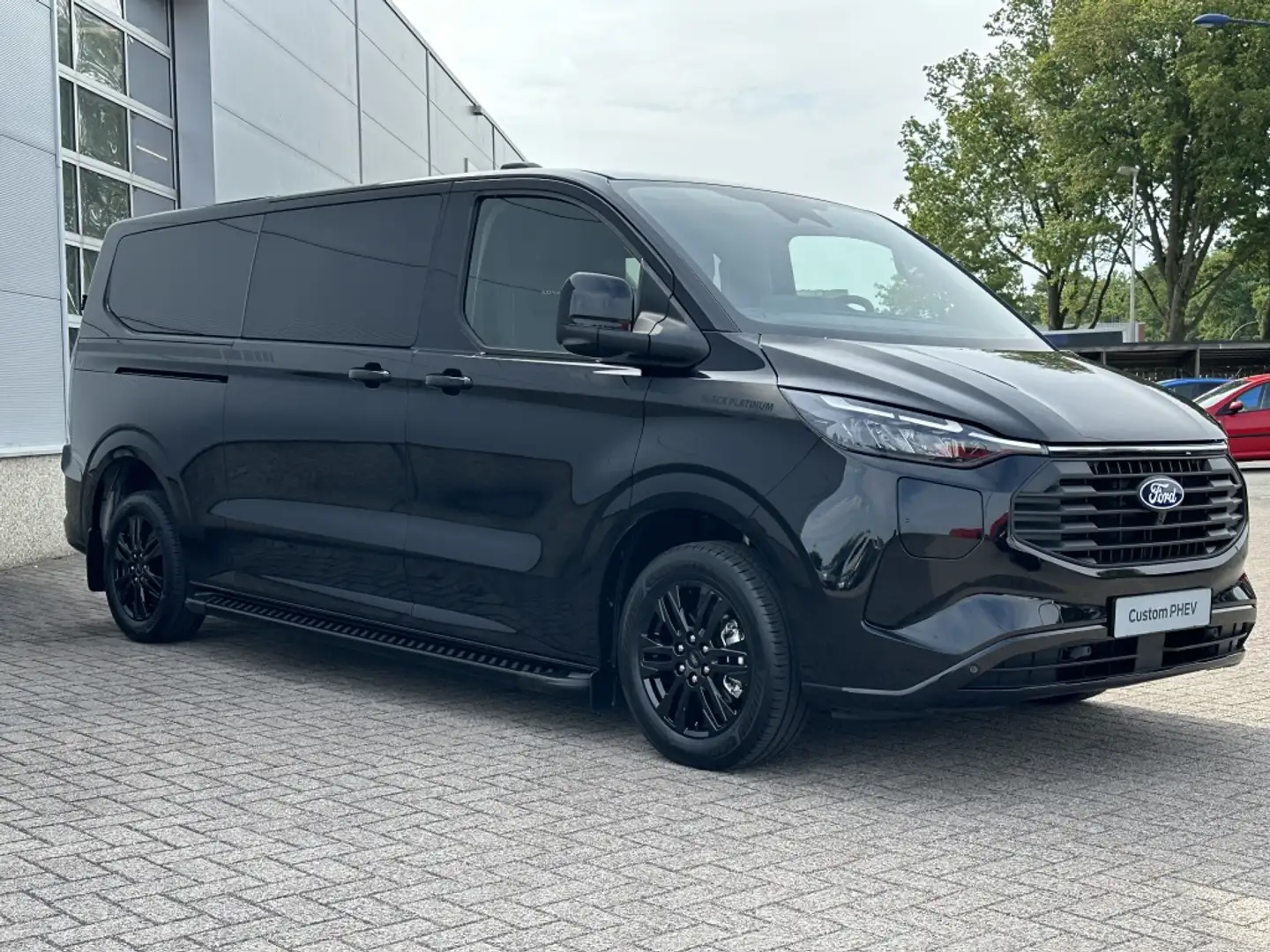 Ford Transit Custom 320 L2H1 Black Plati 320 2.5 PHEV L2H1BP Black - 2