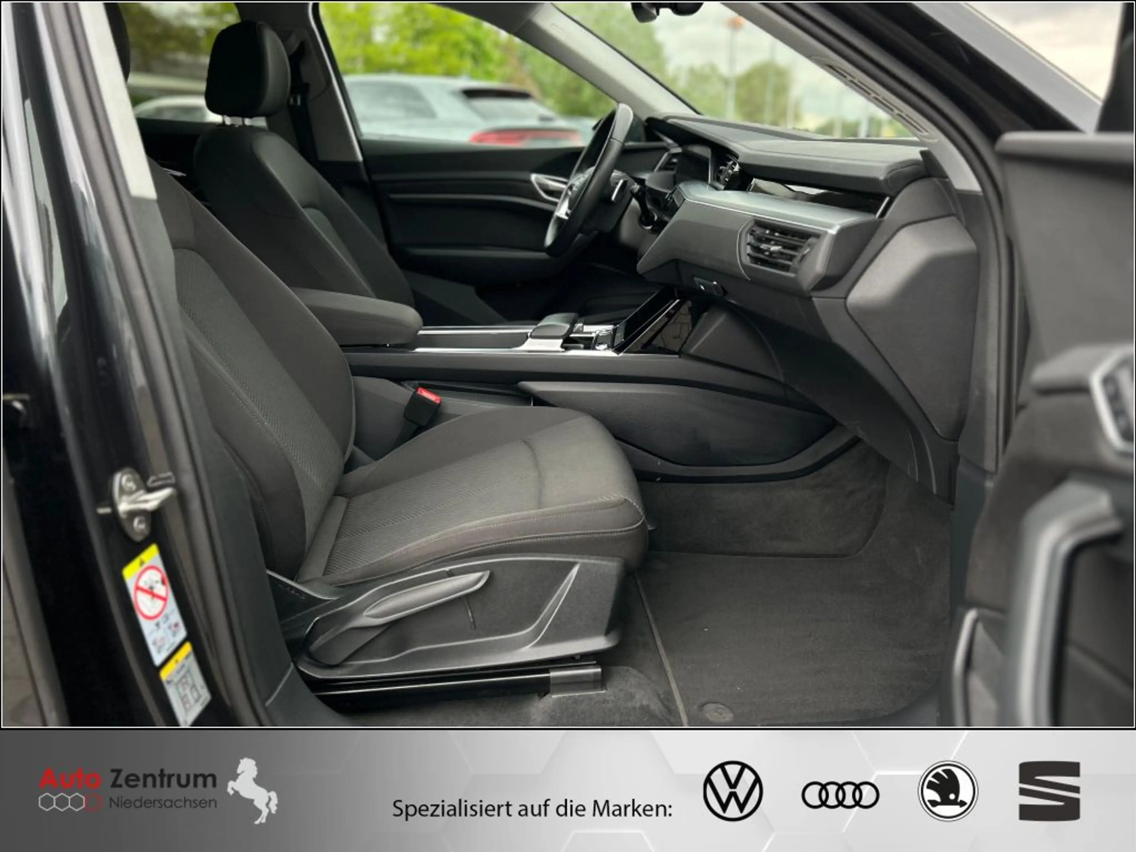 Audi e-tron 55 quattro advanced AZN-HAUS-FÖRDERUNG* Standheizg — photo 15