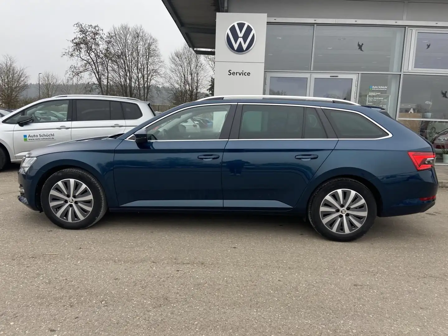 Skoda Superb Combi 2.0 TDI Style STANDHEIZUNG+AHK+SMAR Blau - 2