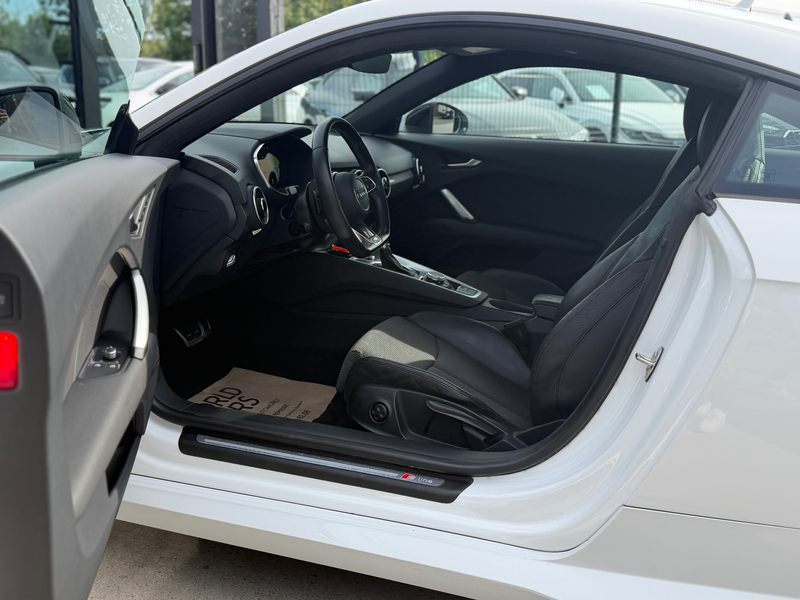 Audi TT TT Coupé 1.8 TFSI S tronic S LINE - COCKPIT - NAVI - CRUISE — photo 7