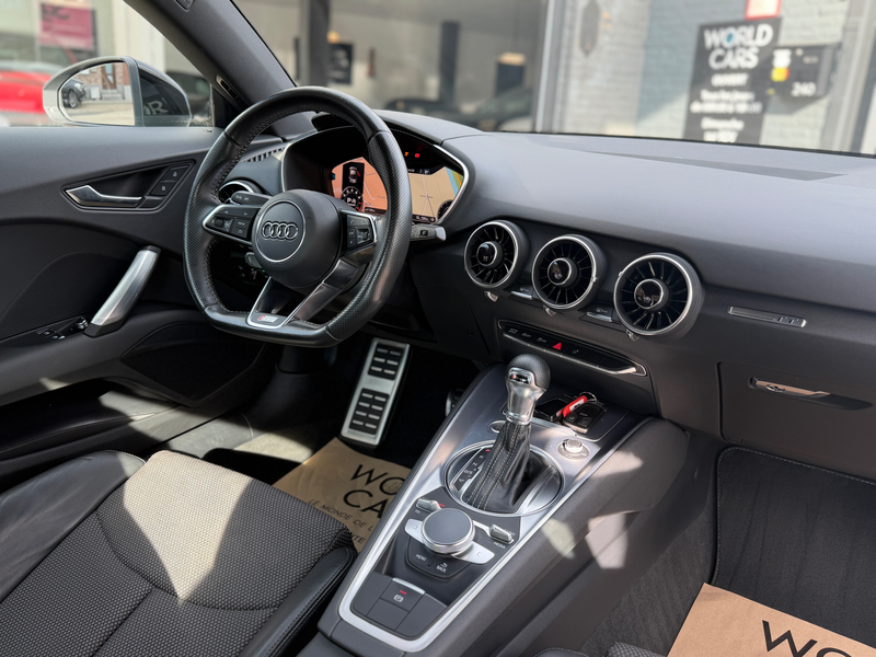 Audi TT TT Coupé 1.8 TFSI S tronic S LINE - COCKPIT - NAVI - CRUISE — photo 10