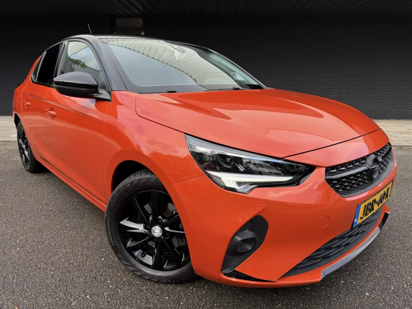 Opel Corsa 1.2 Turbo Elegance Oranje - 1