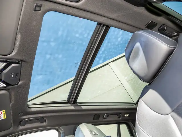 BMW X3 view 16