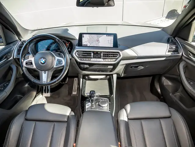 BMW X3 view 5
