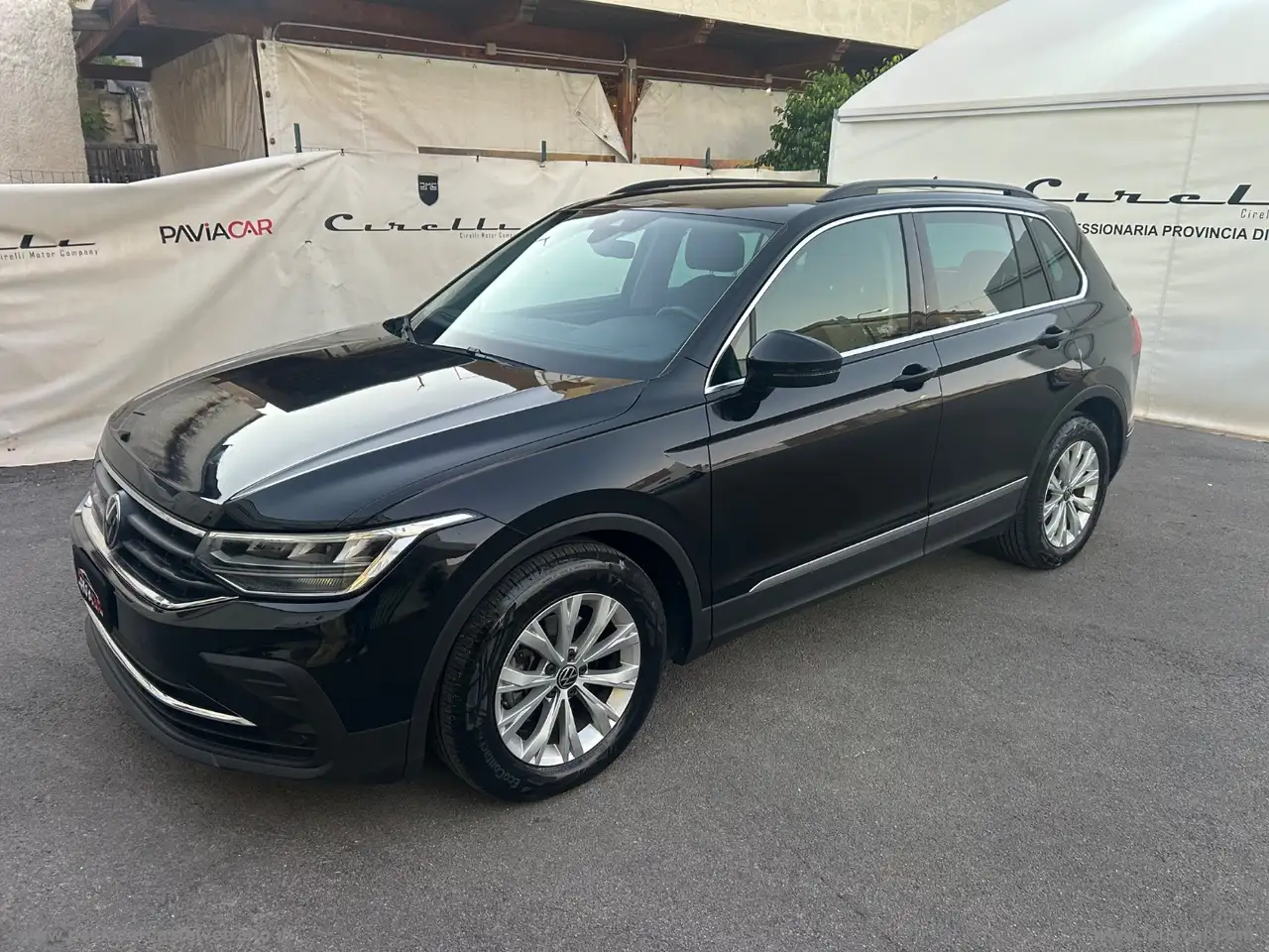 Volkswagen Tiguan 2.0 TDI 150CV SCR DSG Life — photo 1 of 25