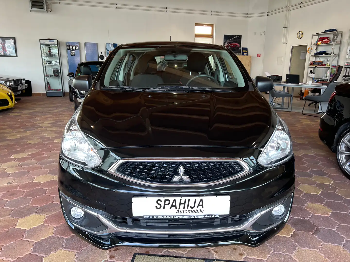 Mitsubishi Space Star Diamant Edition Schwarz - 1