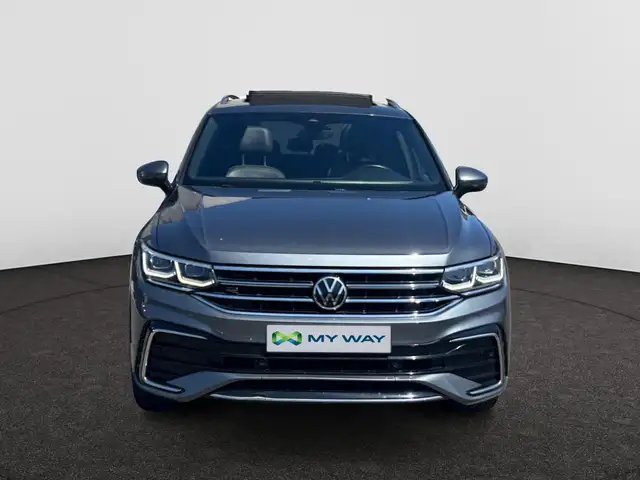 Volkswagen Tiguan Allspace view 3