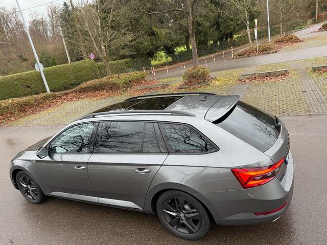 Skoda Superb Superb Combi 2.0 TDI 4x4 DSG Sportline