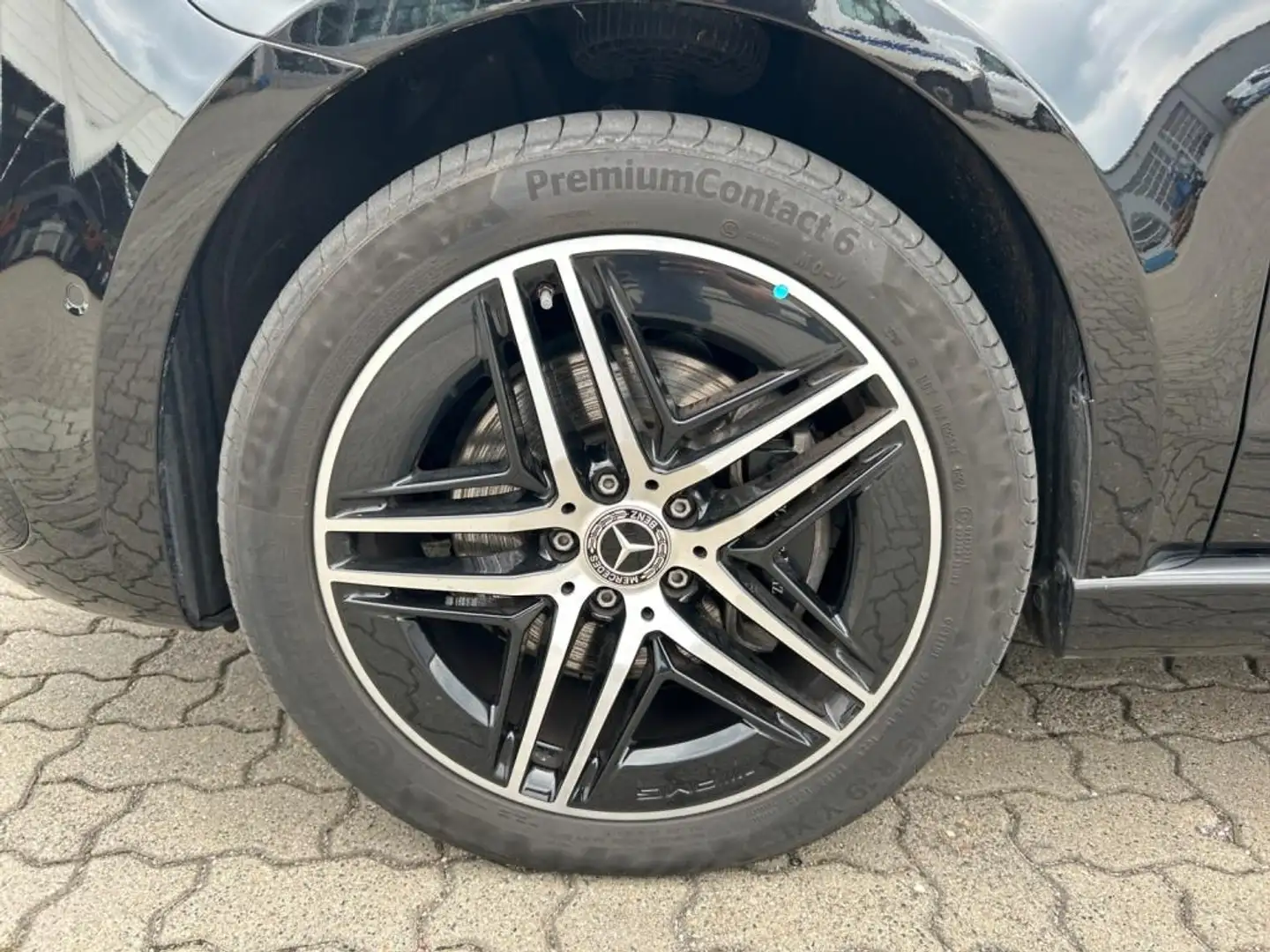 Mercedes-Benz V 300 d 4MATIC AVANTGARDE AMG PANO+LED+AHK+DISTR Zwart - 2