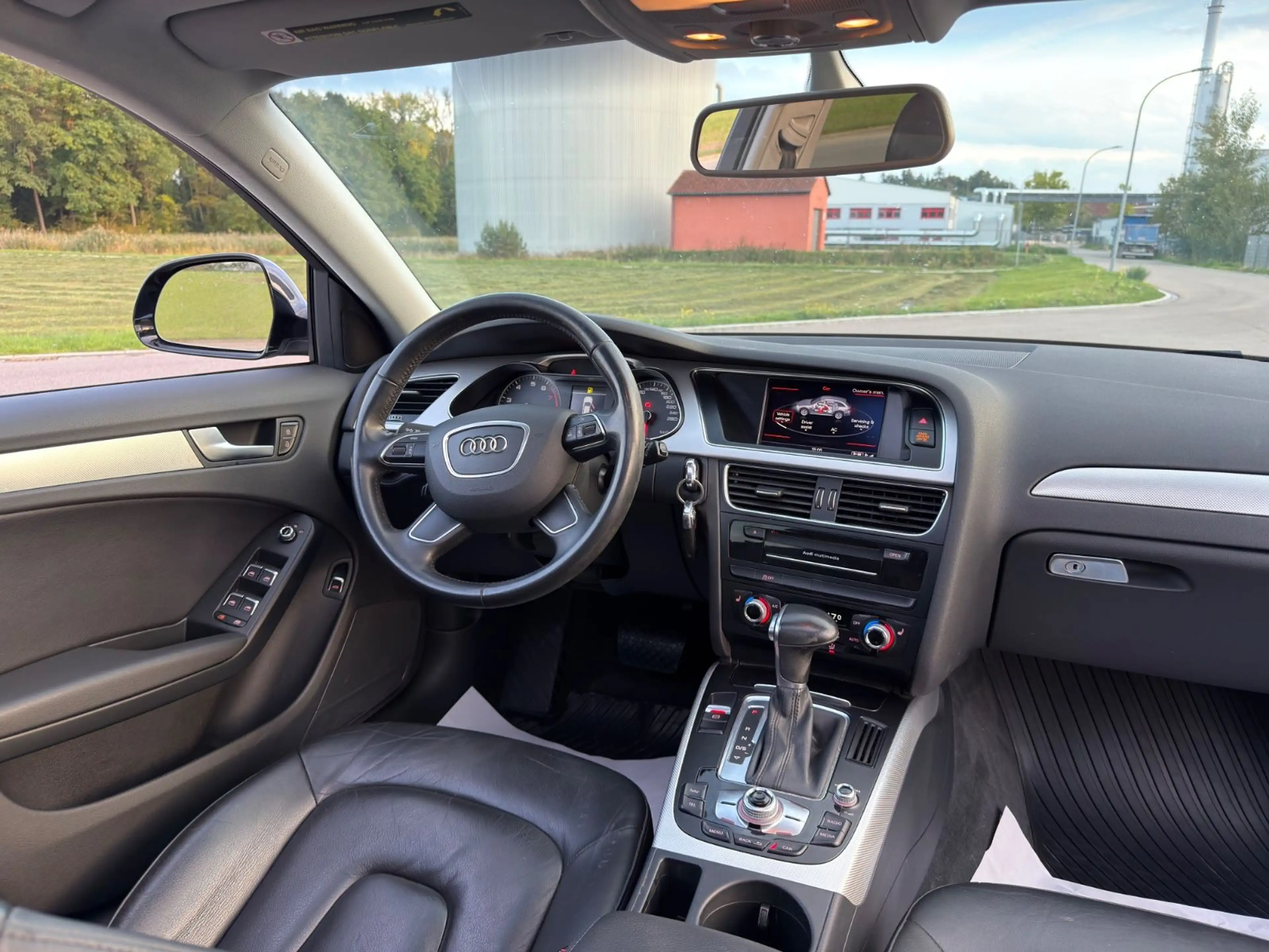 Audi A4 allroad 2.0 TFSI quattro | Pano | RFK | PDC | — photo 14