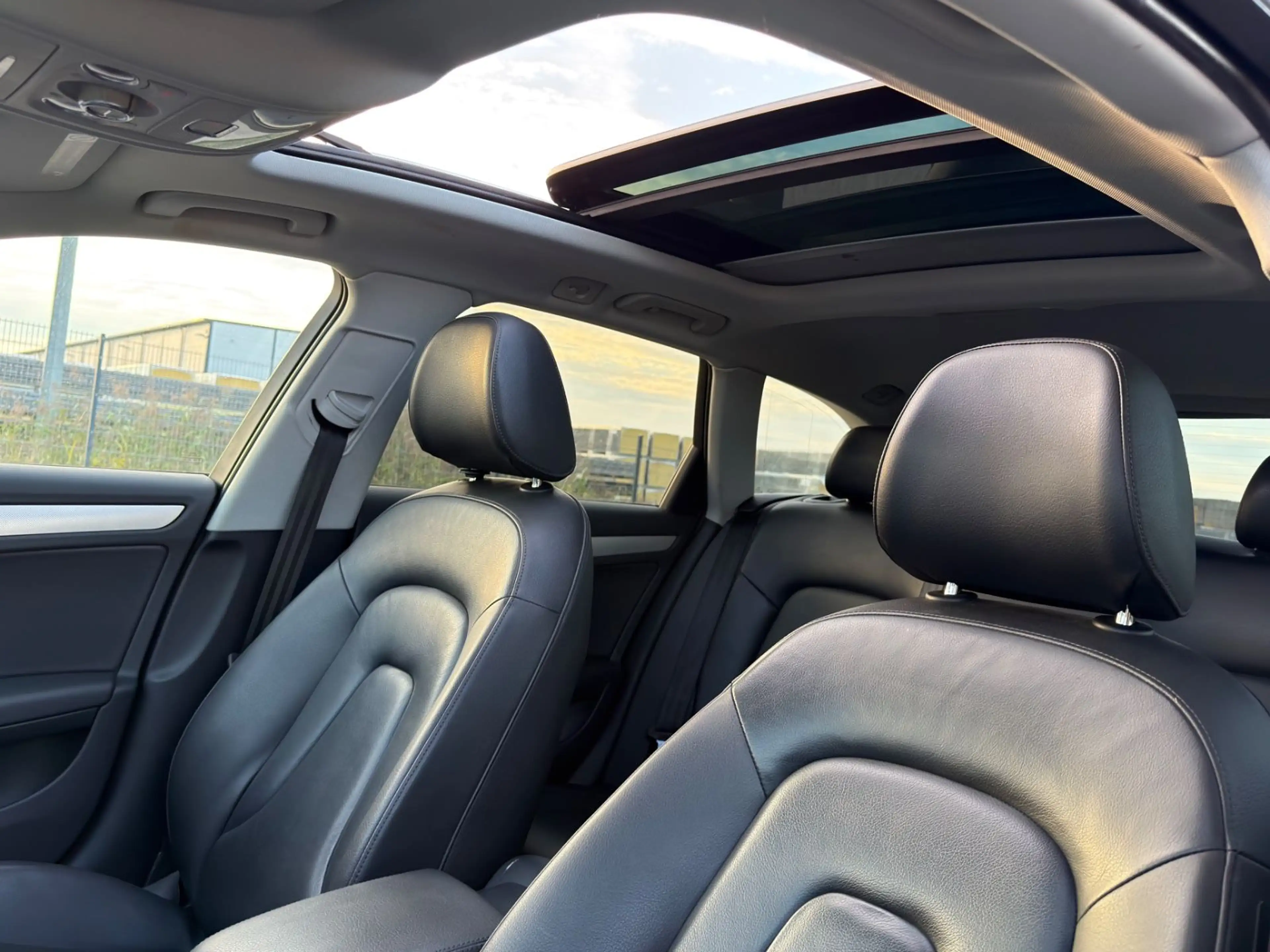 Audi A4 allroad 2.0 TFSI quattro | Pano | RFK | PDC | — photo 11