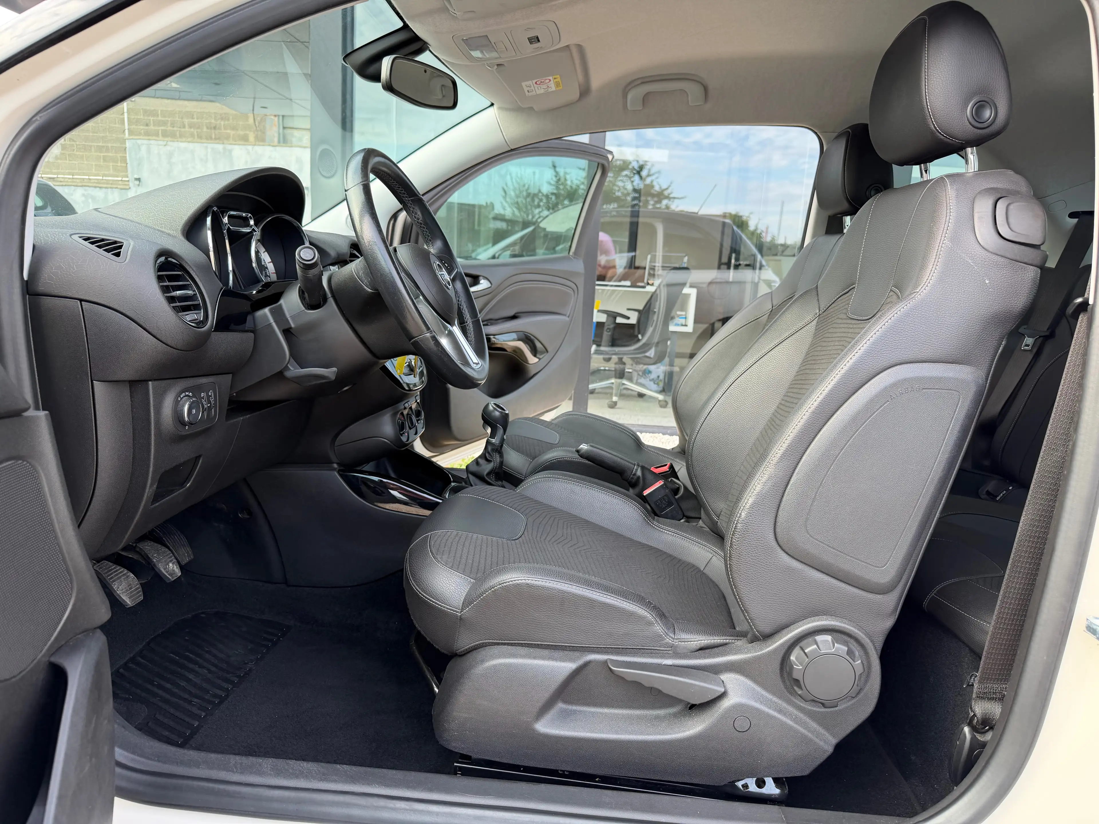 Opel Adam Adam 1.2i Unlimited — photo 7