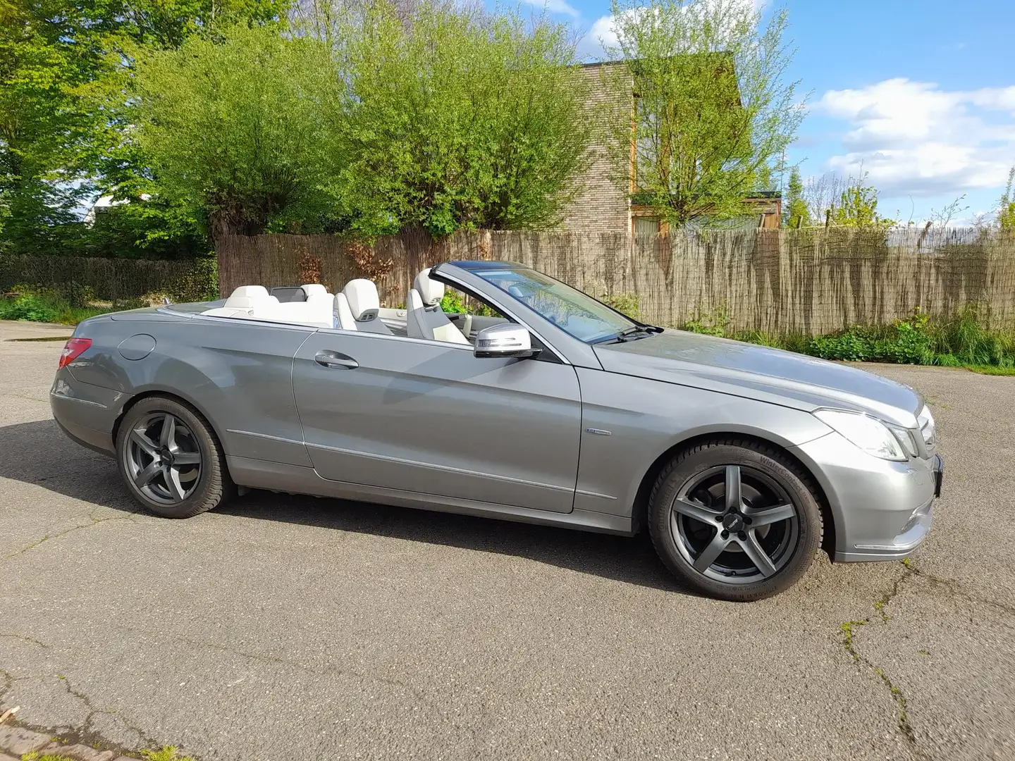 Mercedes-Benz E 250 E 250 Elegance Gris - 1