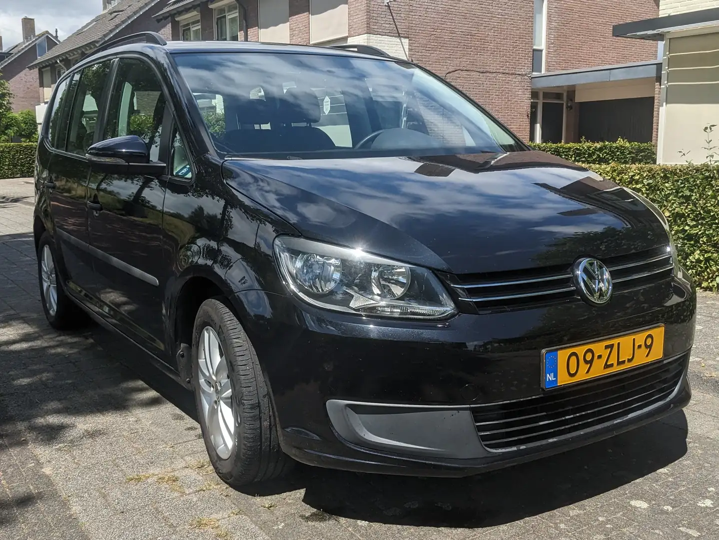 Volkswagen Touran Touran 1.2 TSI Trendl.BM 7p Zwart - 2